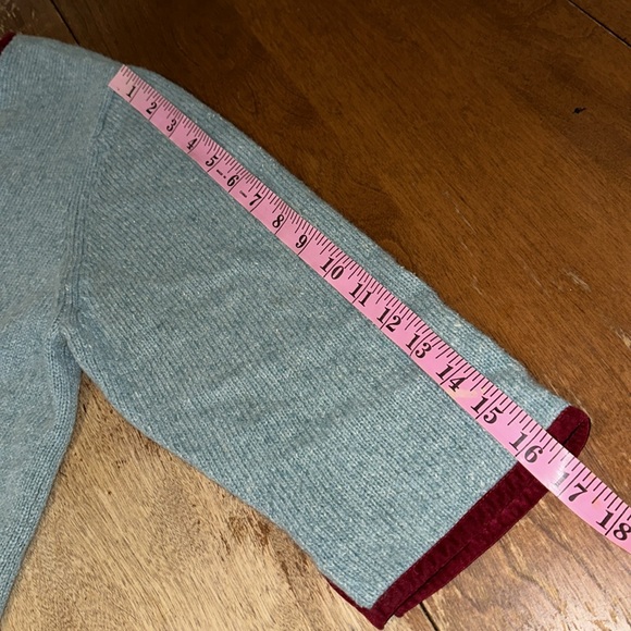 Winnie the Pooh & Piglet Embroidered Cardigan sweater - Picture 7 of 10